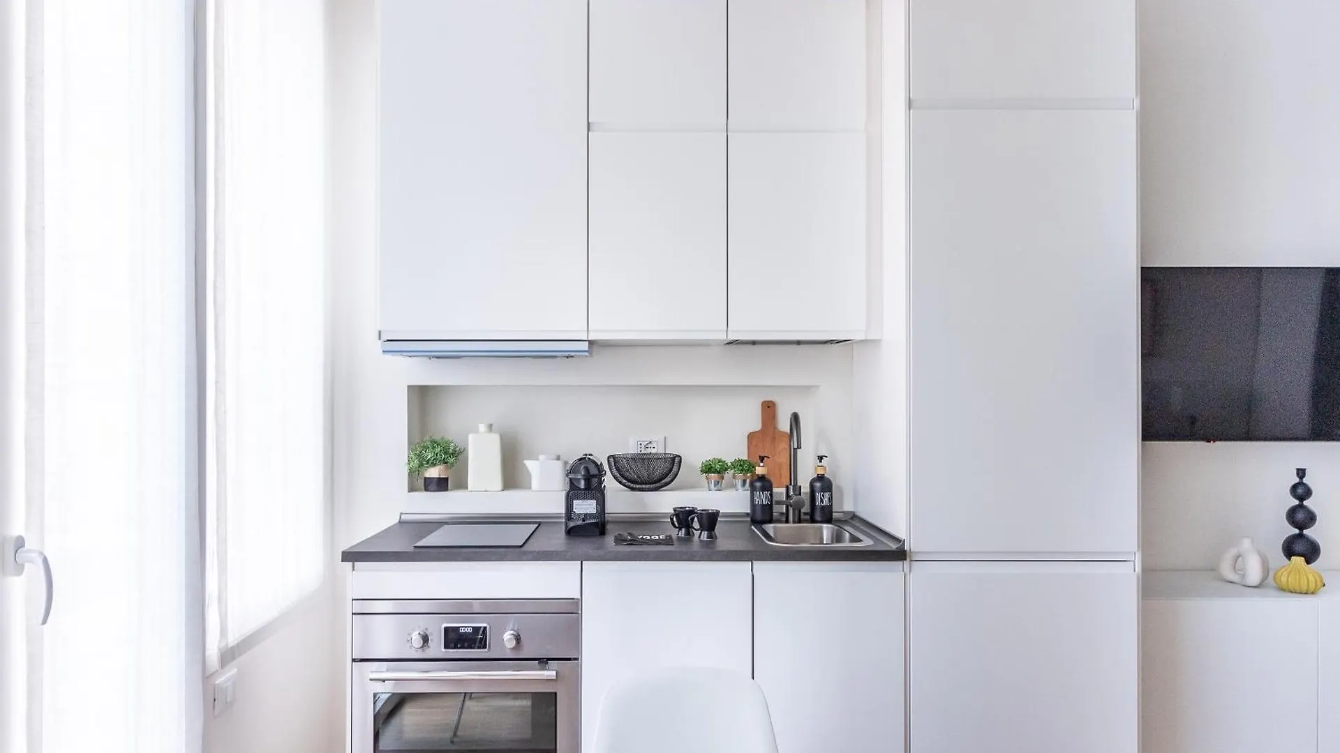 Ampi Monolocali In Via Pirandello - Washington Appartement Milaan